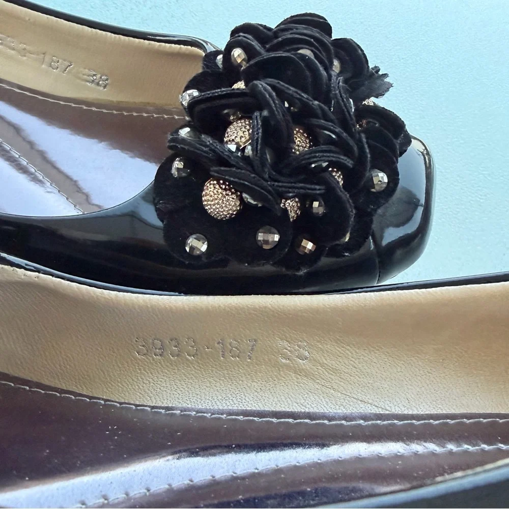 Meili Jiaodian Black Patent Ballet Flats with Bling Flower Embellishment 7.5/38